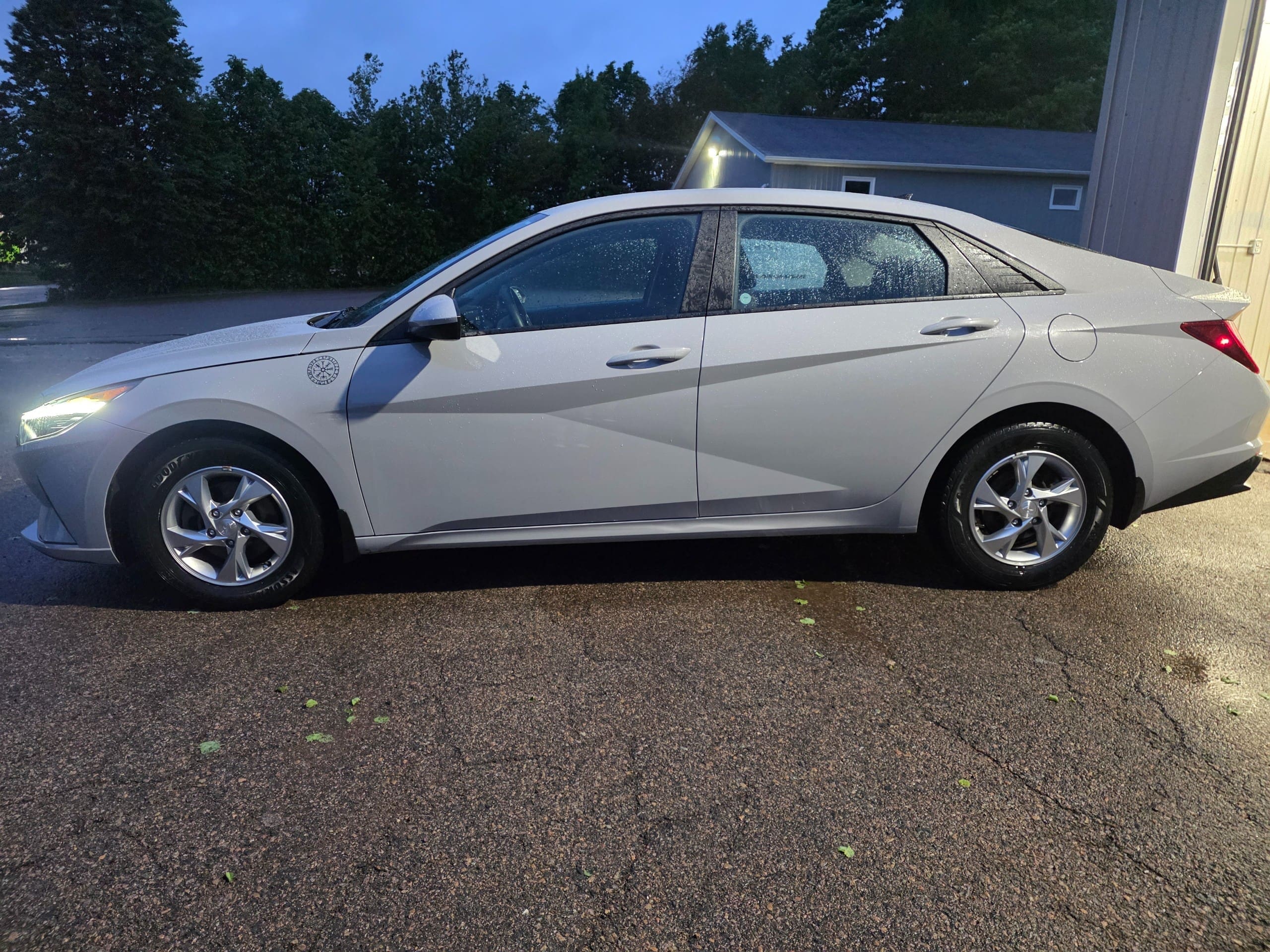 2023 HYUNDIA ELENTR ESSENTIAL